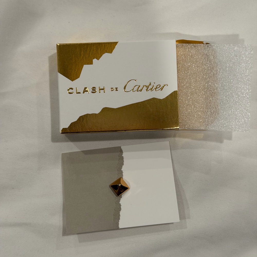Cartier Pin